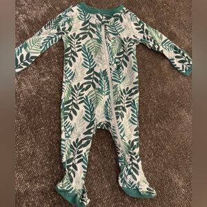 Greenery zipper sleeper